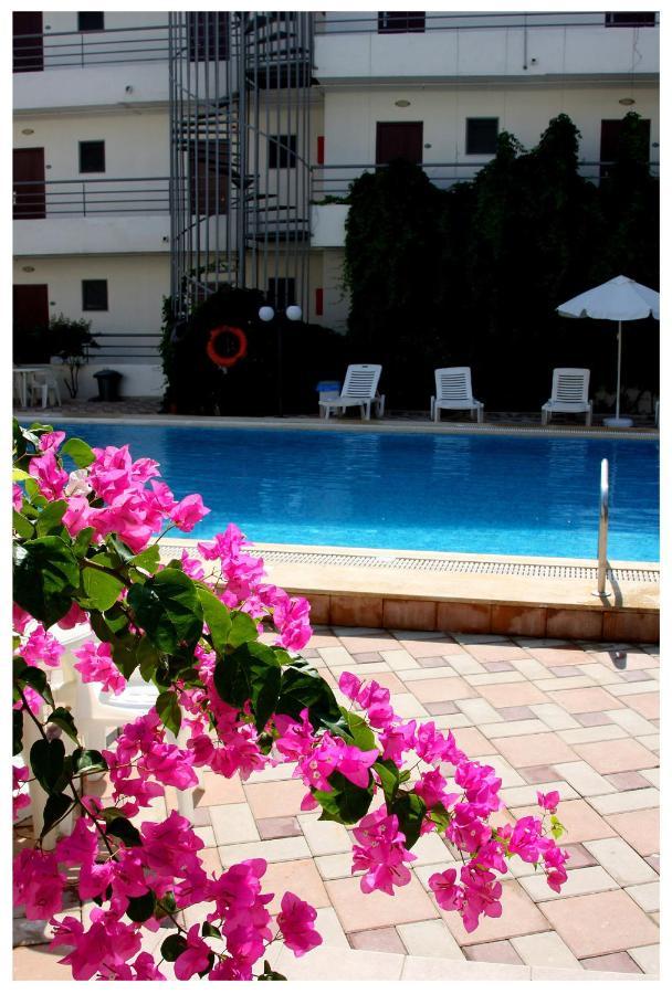 Santa Marina Hotel Apartments Cos Exterior foto