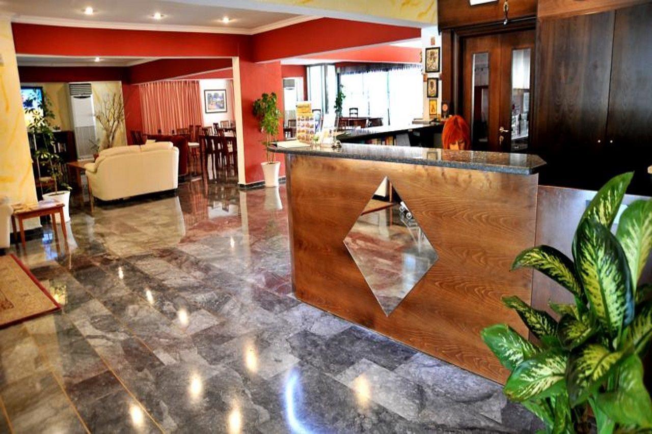 Santa Marina Hotel Apartments Cos Exterior foto