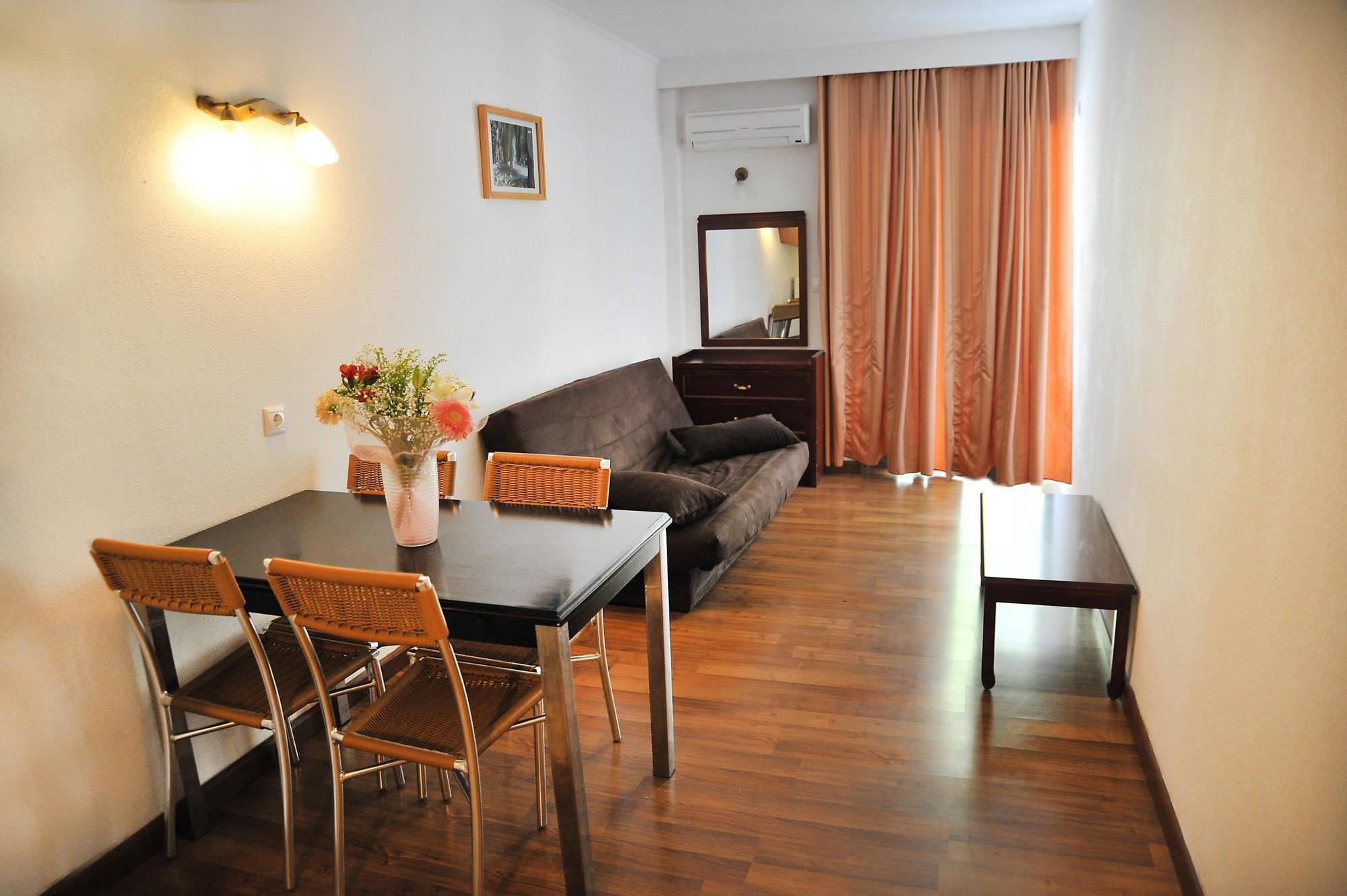 Santa Marina Hotel Apartments Cos Exterior foto